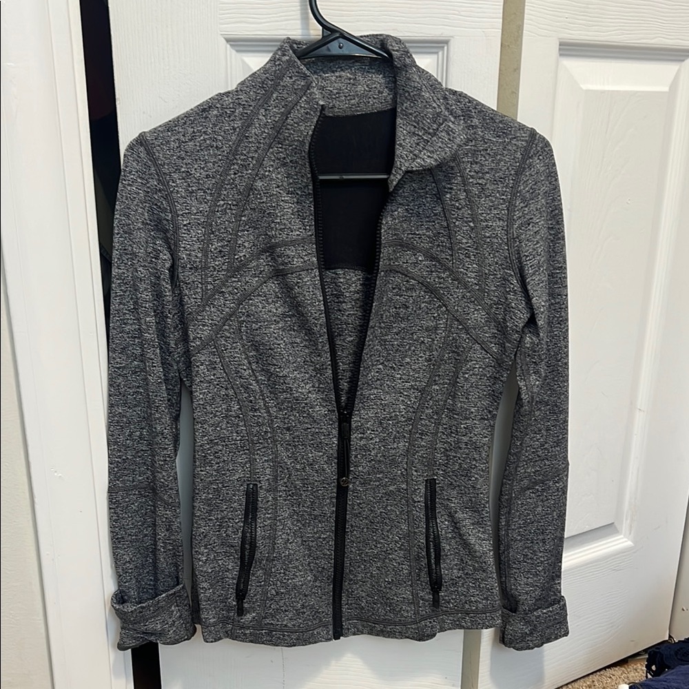 Lululemon Women's Gray define Jacket - size 6